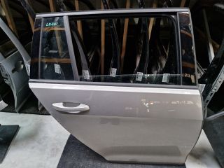 bontott VW GOLF VII Jobb hátsó Ajtó (Részeivel)