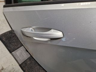 bontott VW GOLF VII Jobb hátsó Ajtó (Részeivel)