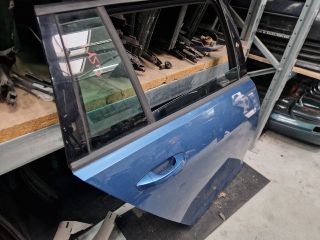 bontott VW GOLF VII Jobb hátsó Ajtó (Részeivel)