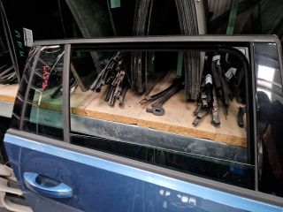 bontott VW GOLF VII Jobb hátsó Ajtó (Részeivel)