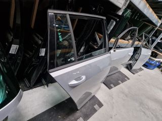 bontott VW GOLF VII Jobb hátsó Ajtó (Részeivel)