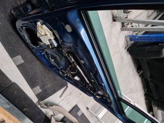 bontott VW GOLF VII Jobb hátsó Ajtó (Részeivel)