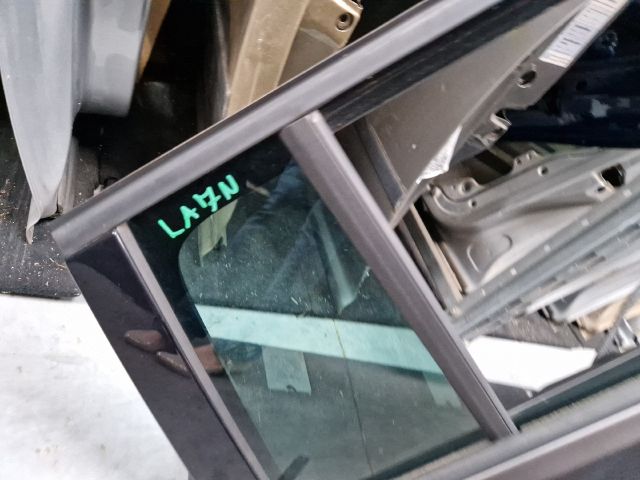 bontott VW GOLF VII Jobb hátsó Ajtó (Részeivel)