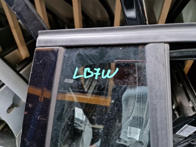 bontott VW GOLF VII Jobb hátsó Ajtó (Részeivel)