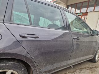 bontott VW GOLF VII Jobb hátsó Ajtó (Részeivel)