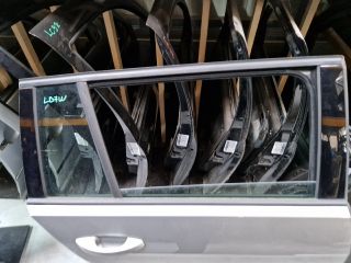 bontott VW GOLF VII Jobb hátsó Ajtó (Részeivel)