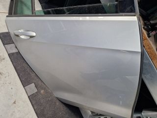 bontott VW GOLF VII Jobb hátsó Ajtó (Részeivel)