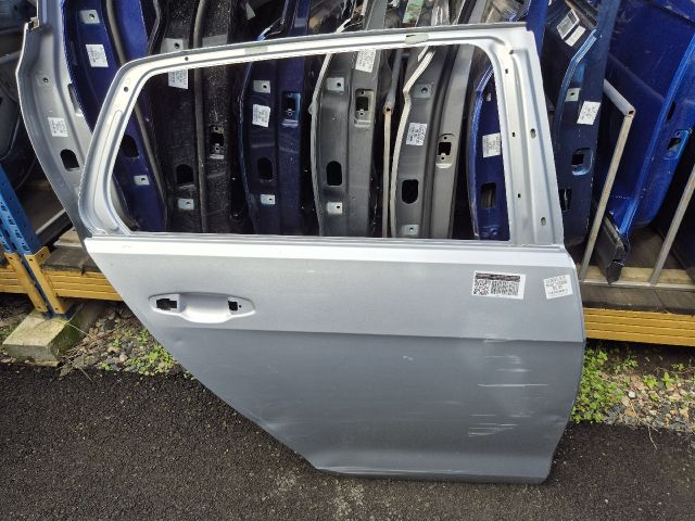 bontott VW GOLF VII Jobb hátsó Ajtó (Üres lemez)