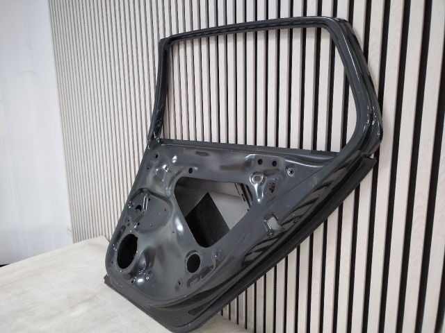 bontott VW GOLF VII Jobb hátsó Ajtó (Üres lemez)