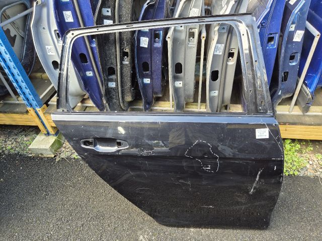 bontott VW GOLF VII Jobb hátsó Ajtó (Üres lemez)