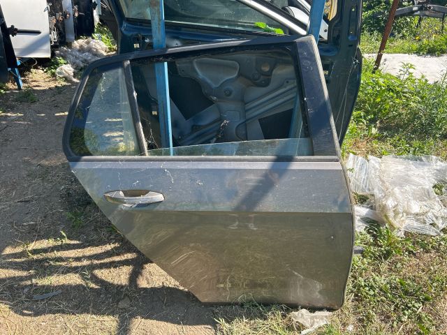 bontott VW GOLF VII Jobb hátsó Ajtó (Üres lemez)