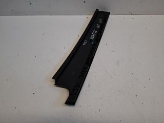 bontott VW GOLF VII Jobb hátsó Ajtókeret Burkolat