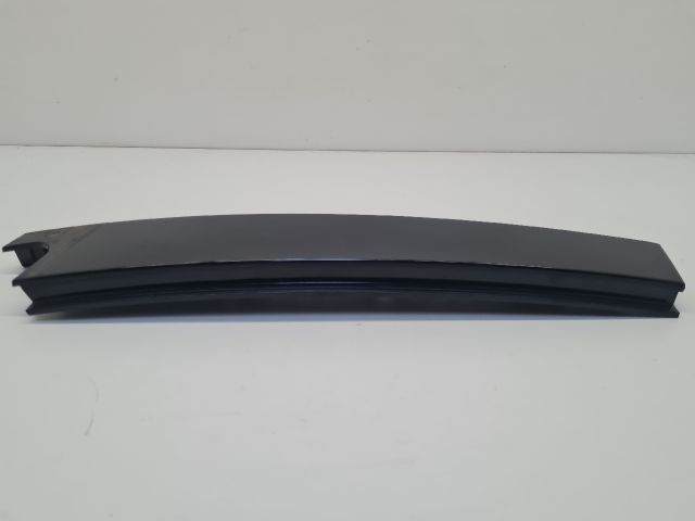 bontott VW GOLF VII Jobb hátsó Ajtókeret Burkolat