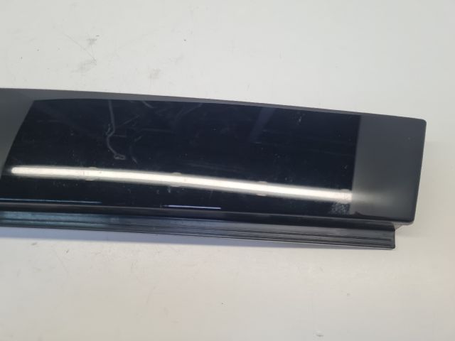 bontott VW GOLF VII Jobb hátsó Ajtókeret Burkolat