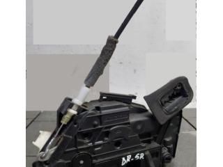 bontott VW GOLF VII Jobb hátsó Ajtózár