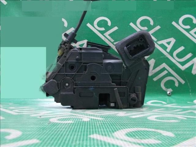 bontott VW GOLF VII Jobb hátsó Ajtózár