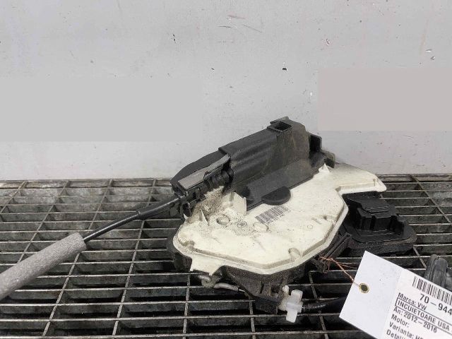 bontott VW GOLF VII Jobb hátsó Ajtózár