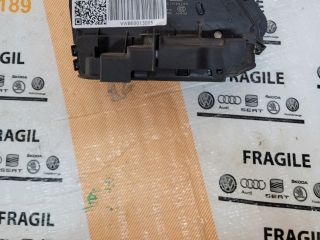 bontott VW GOLF VII Jobb hátsó Ajtózár