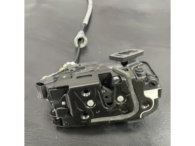 bontott VW GOLF VII Jobb hátsó Ajtózár