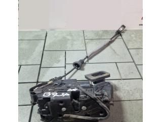 bontott VW GOLF VII Jobb hátsó Ajtózár