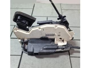 bontott VW GOLF VII Jobb hátsó Ajtózár