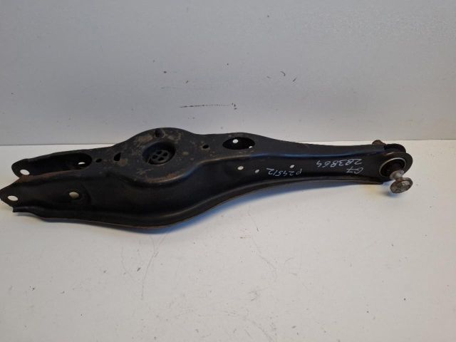 bontott VW GOLF VII Jobb hátsó Alsó Hátsó Lengőkar