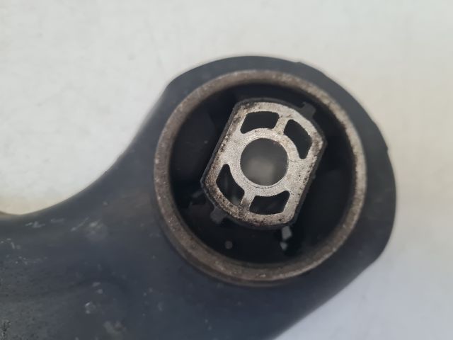 bontott VW GOLF VII Jobb hátsó Alsó Hátsó Lengőkar