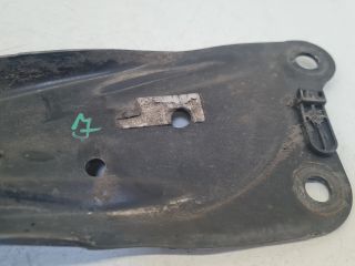 bontott VW GOLF VII Jobb hátsó Alsó Hátsó Lengőkar