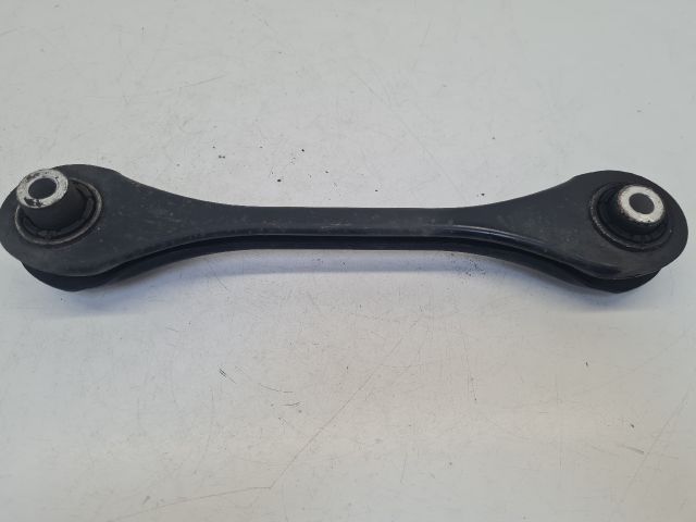 bontott VW GOLF VII Jobb hátsó Alsó Lengőkar