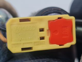 bontott VW GOLF VII Jobb hátsó Biztonsági Öv