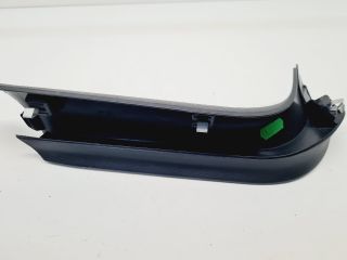 bontott VW GOLF VII Jobb hátsó Csomagtér Burkolat (Műanyag)