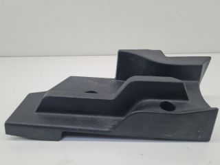 bontott VW GOLF VII Jobb hátsó Csomagtér Burkolat (Műanyag)