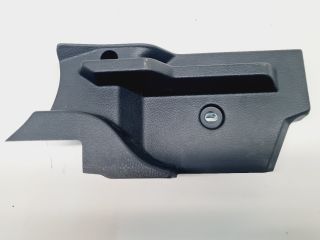 bontott VW GOLF VII Jobb hátsó Csomagtér Burkolat (Műanyag)