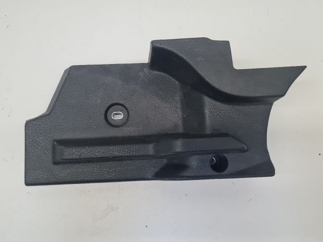 bontott VW GOLF VII Jobb hátsó Csomagtér Burkolat (Műanyag)