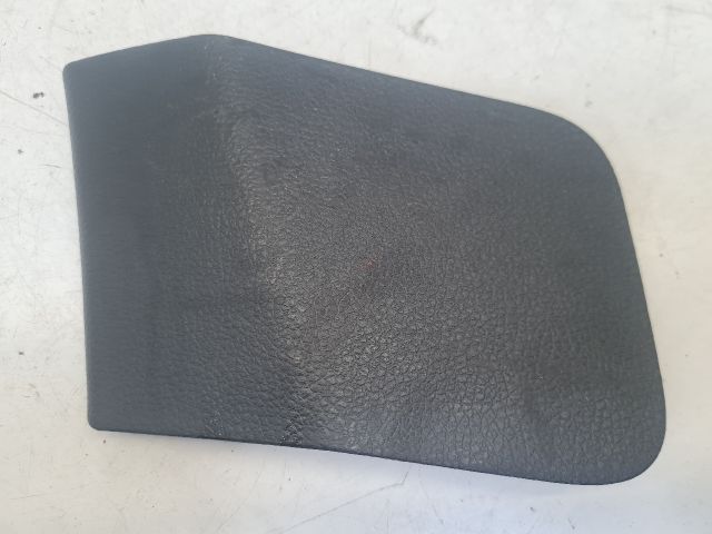 bontott VW GOLF VII Jobb hátsó Csomagtér Burkolat (Műanyag)