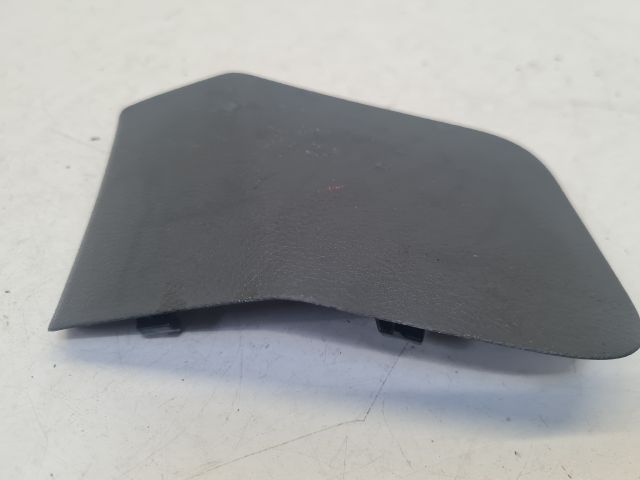 bontott VW GOLF VII Jobb hátsó Csomagtér Burkolat (Műanyag)