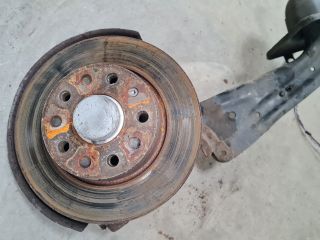 bontott VW GOLF VII Jobb hátsó Csonkállvány Kerékaggyal