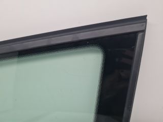 bontott VW GOLF VII Jobb hátsó Fixüveg (Ajtóban)