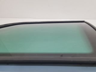 bontott VW GOLF VII Jobb hátsó Fixüveg (Ajtóban)