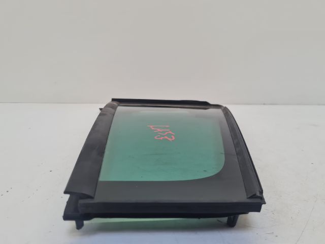 bontott VW GOLF VII Jobb hátsó Fixüveg (Ajtóban)