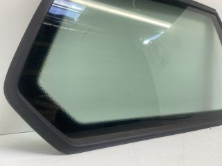 bontott VW GOLF VII Jobb hátsó Fixüveg (Ajtóban)