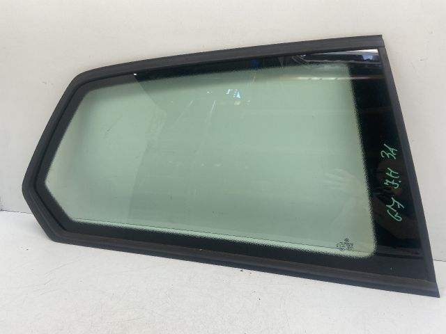 bontott VW GOLF VII Jobb hátsó Fixüveg (Ajtóban)