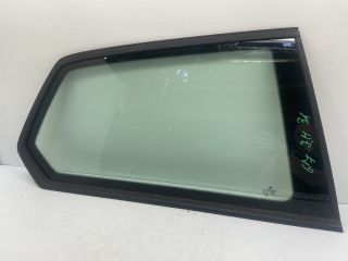 bontott VW GOLF VII Jobb hátsó Fixüveg (Ajtóban)