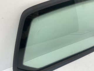 bontott VW GOLF VII Jobb hátsó Fixüveg (Ajtóban)