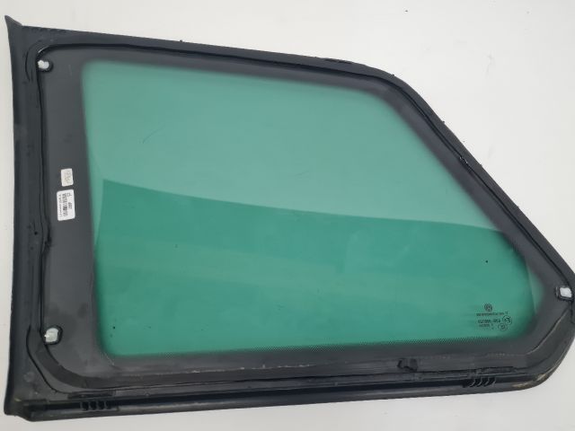 bontott VW GOLF VII Jobb hátsó Fixüveg (Ajtóban)