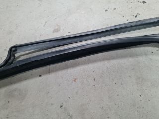 bontott VW GOLF VII Jobb hátsó Gumikéder