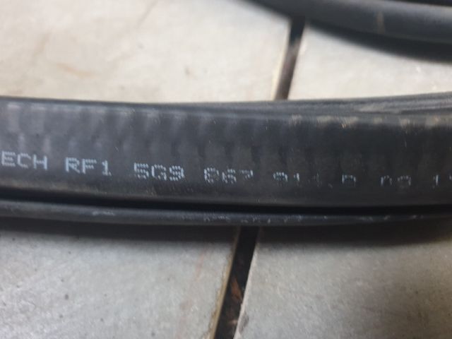 bontott VW GOLF VII Jobb hátsó Gumikéder