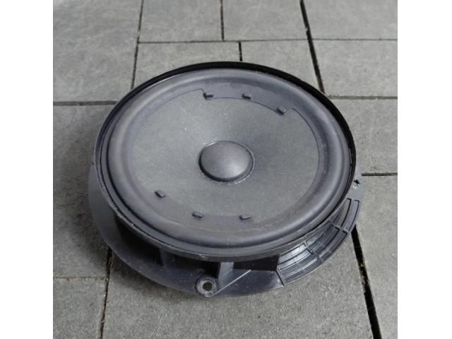 bontott VW GOLF VII Jobb hátsó Hangszóró