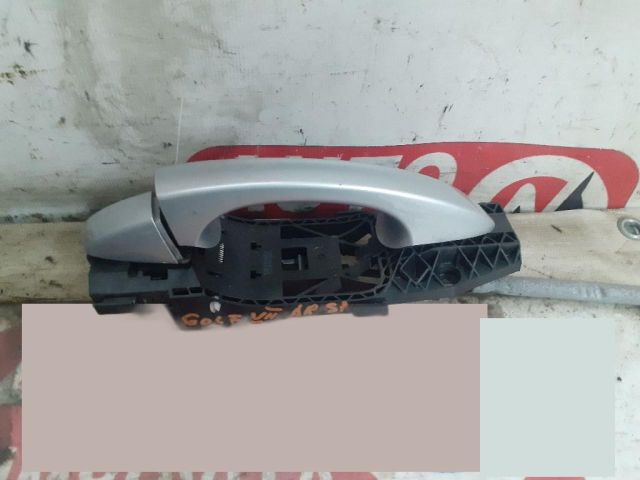 bontott VW GOLF VII Jobb hátsó Külső Kilincs