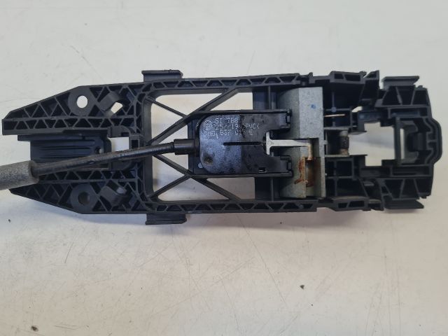 bontott VW GOLF VII Jobb hátsó Külső Kilincsfészek